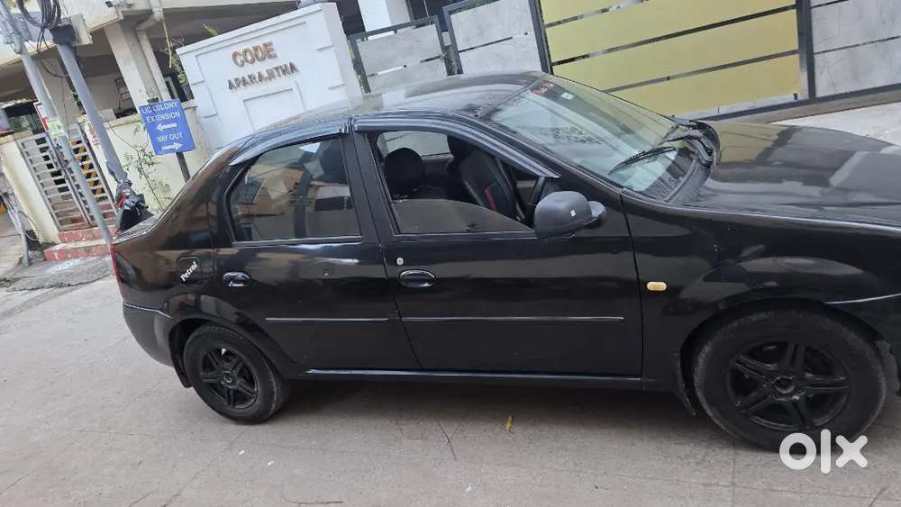 Logan 2010 Petrol Excellent Condition