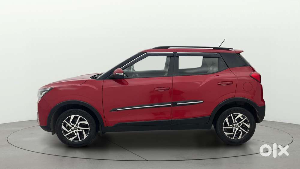 Mahindra XUV300 1.2 W8 (O) AMT Petrol, 2022, Petrol