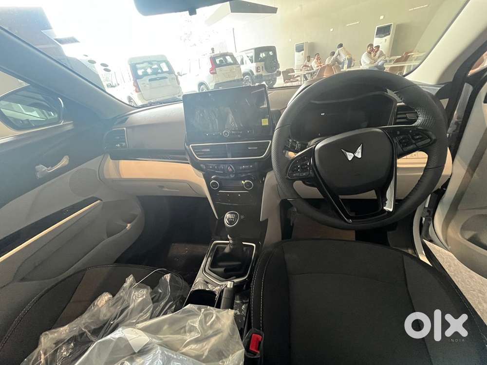 New Car From Mahindra Showroom Xuv 3xo 2026 Diesel