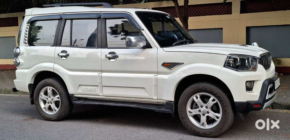 Mahindra Scorpio S10, 2015, Diesel