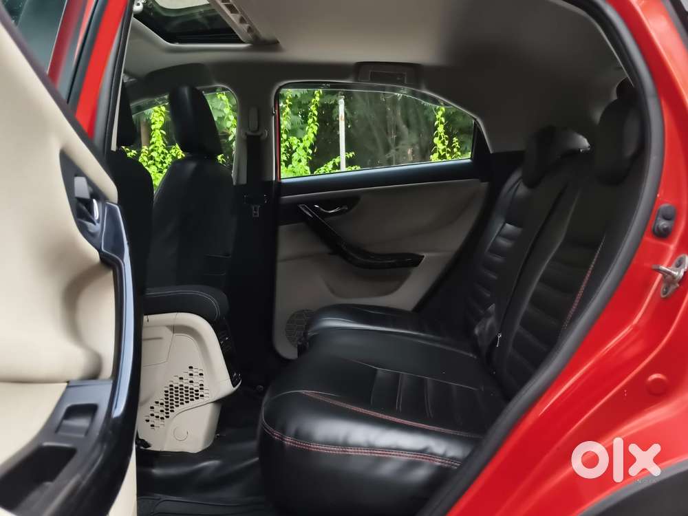 Tata Nexon Amt Xza Plus, 2023, Petrol