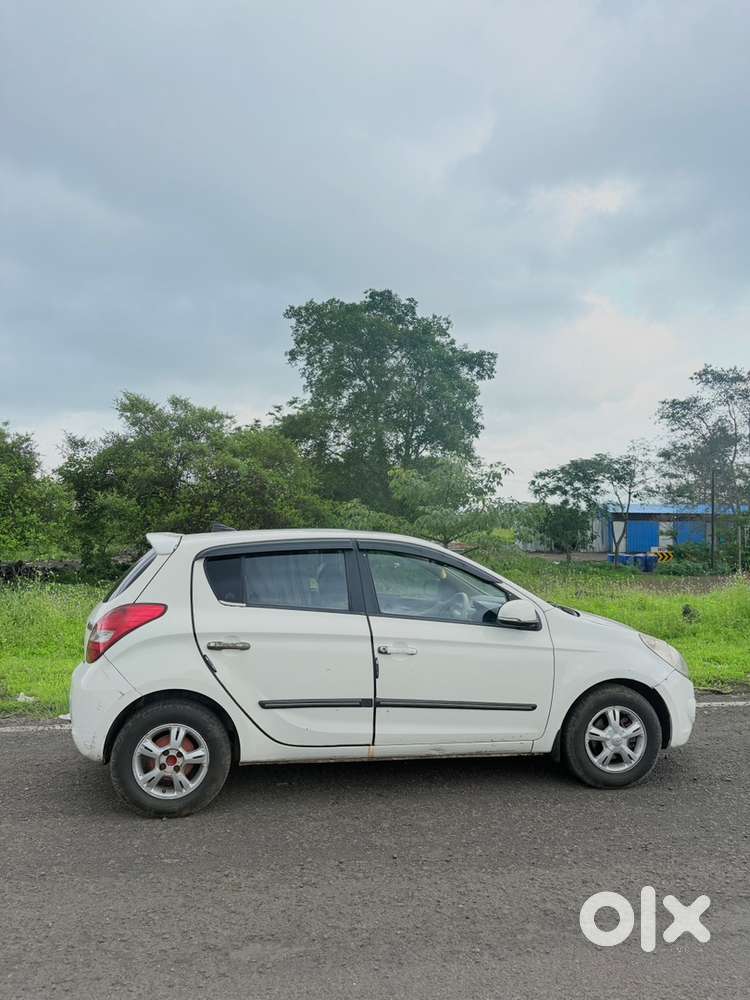 I20 Sportz , Well Maintained Car 24+ Mileage Present, All 4 Tyre New