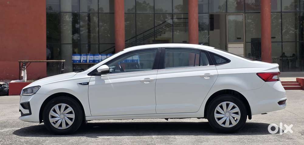 Skoda Slavia 1.0 Active Tsi, 2022, Petrol