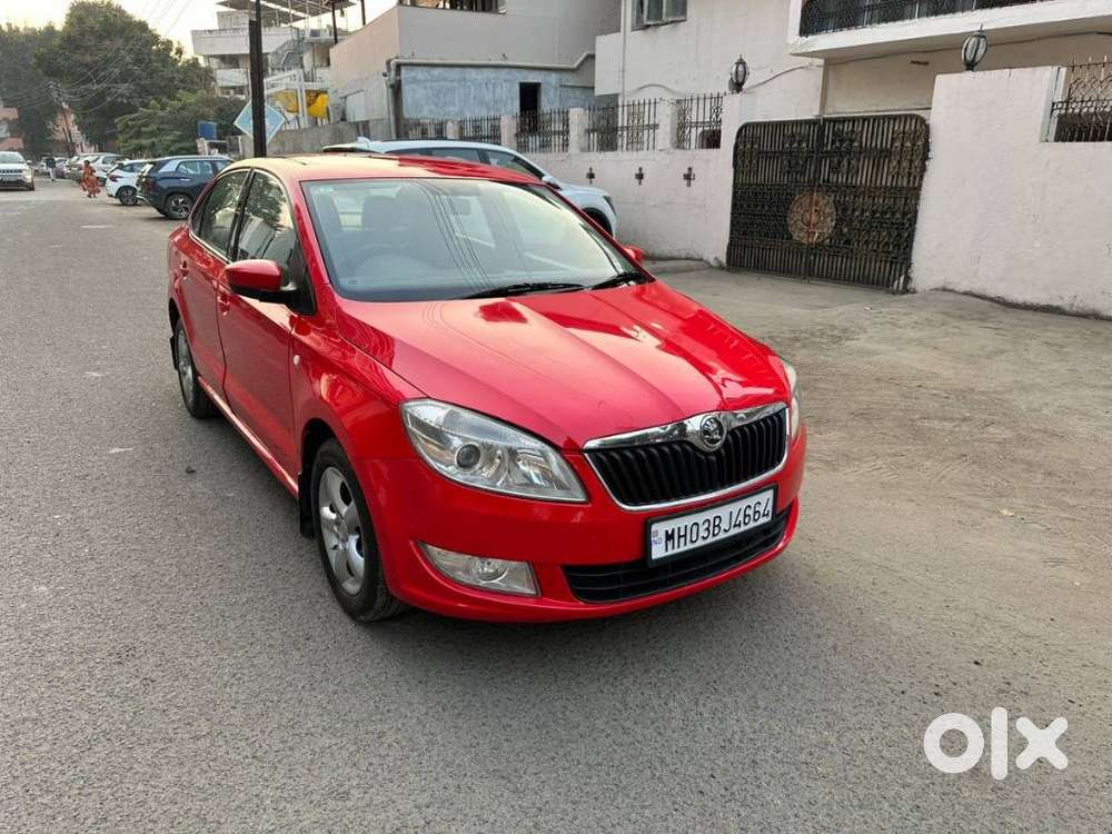 Skoda Rapid 1.6 Mpi Mt Elegance Plus, 2013, Petrol