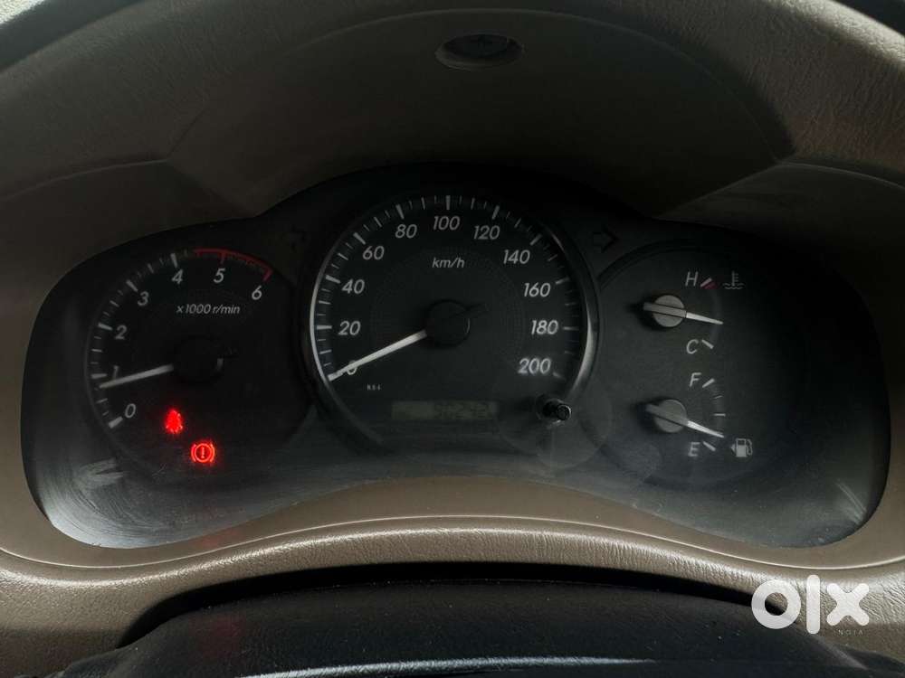 Toyota Innova 2.5 G (diesel) 8 Seater, 2015, Diesel
