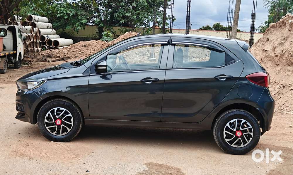 Tata Tiago 1.2 Revotron Xt (o), 2020, Petrol