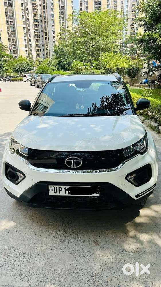 Tata Nexon 2023 Petrol 23500 Km Driven With Sunroof & Almost New
