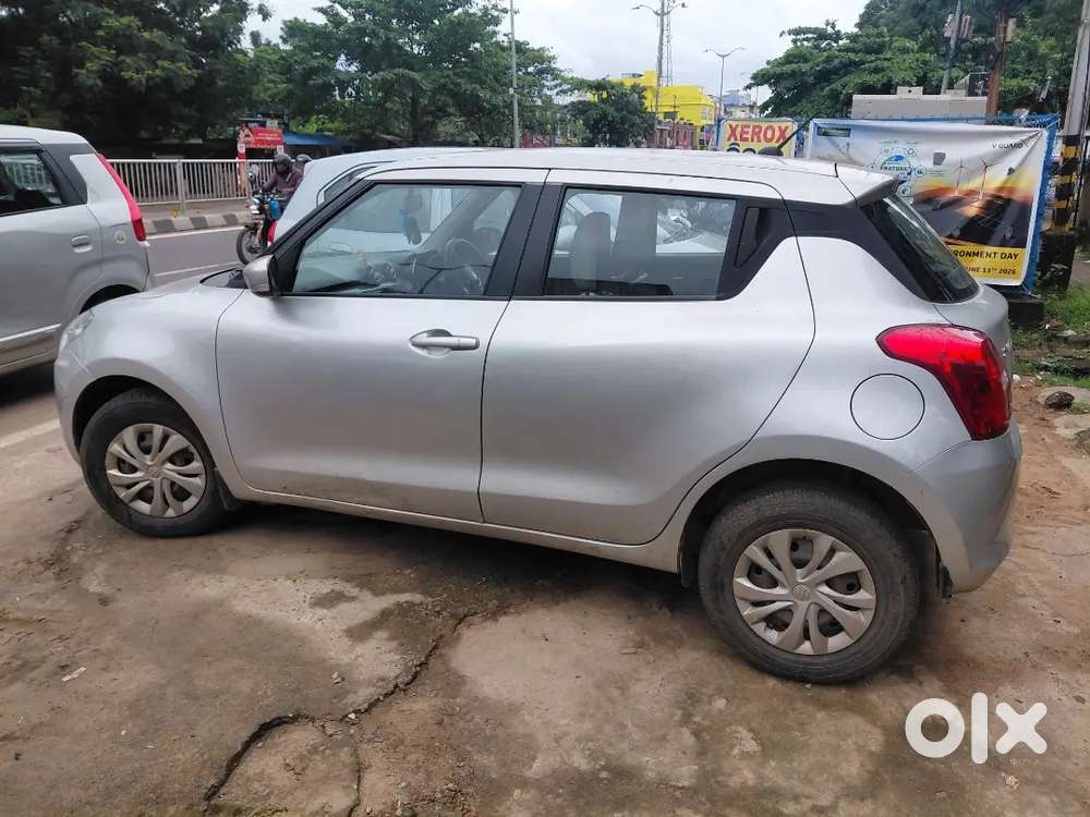 Maruti Suzuki Swift Vxi 2018