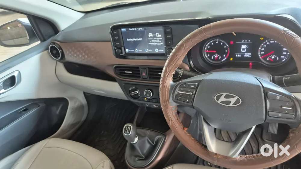 Hyundai Aura Carpool Start Top Model