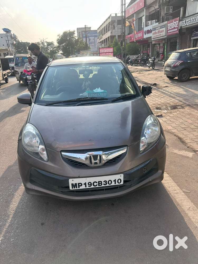 Honda Brio 2016 Petrol Well Maintained