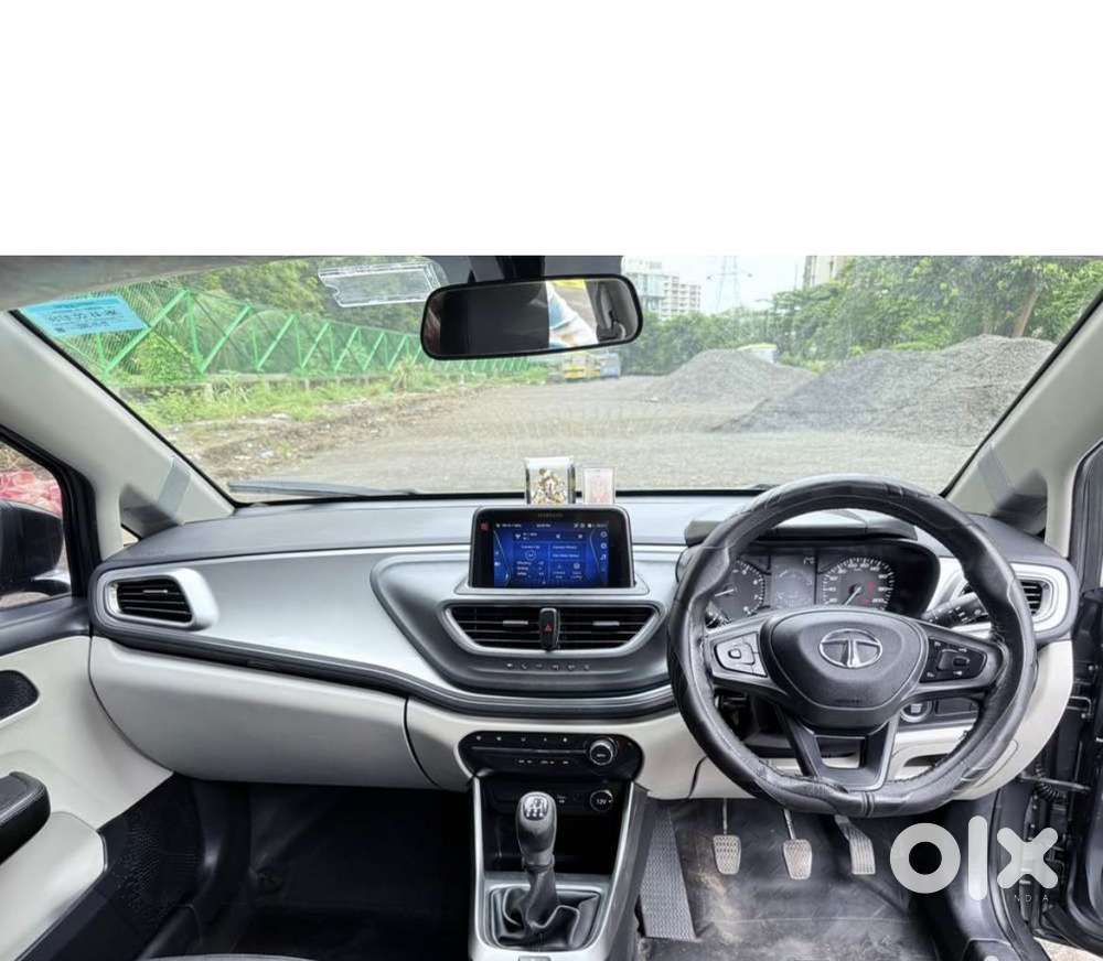 Tata Altroz Xz, 2022, Petrol