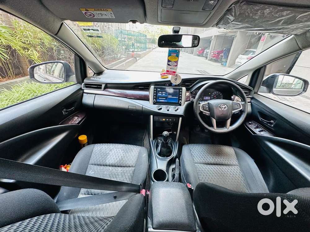 Toyota Innova Crysta 2.4 G Mt 7 Str, 2022, Diesel