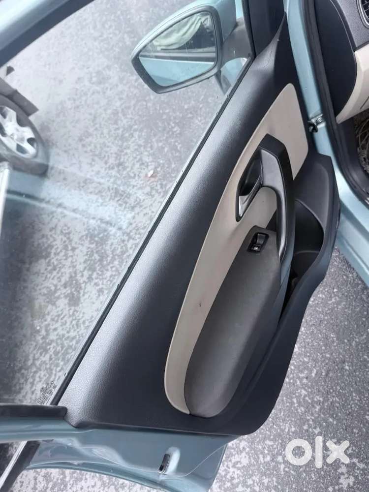 Volkswagen Polo 2013 Petrol 65000 Km Driven