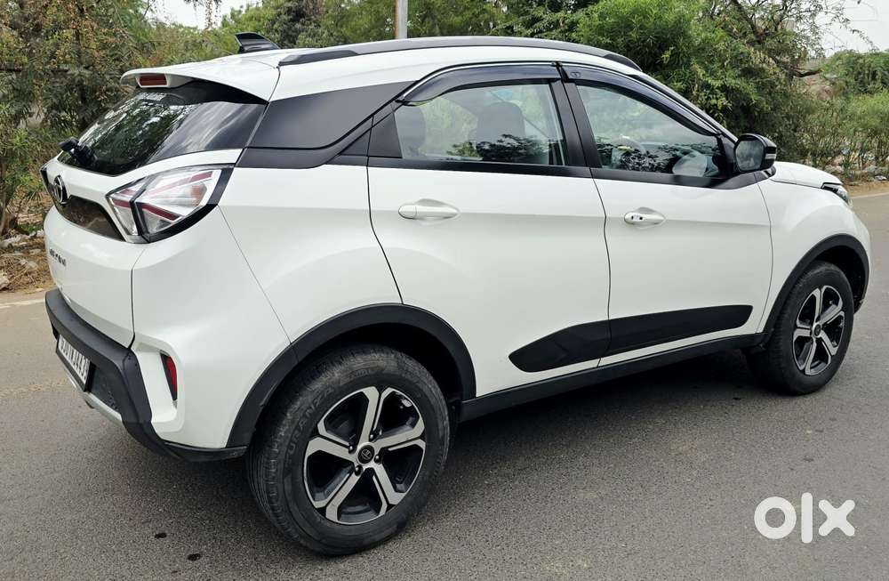Tata Nexon 1.2 Revotron Xza Plus, 2022, Petrol