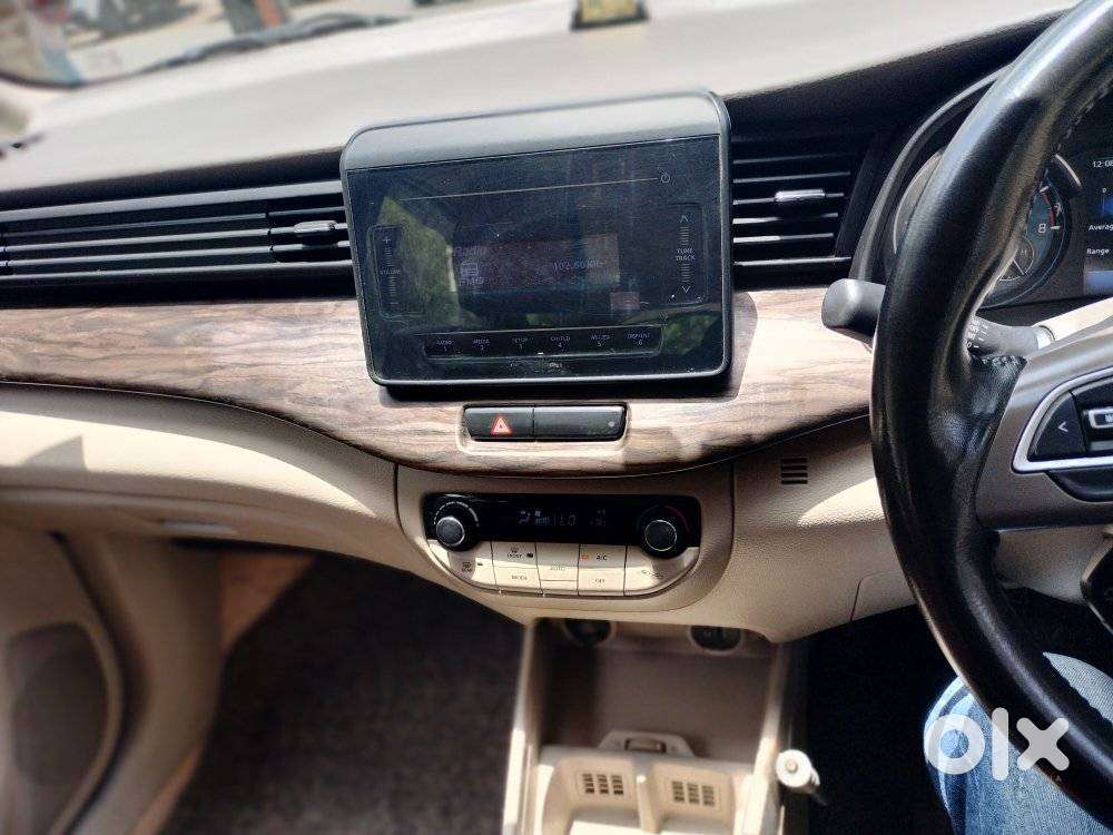 Maruti Suzuki Ertiga Zxi Shvs, 2019, Petrol