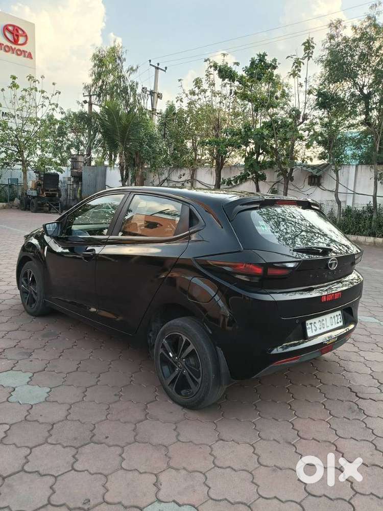 Tata Altroz 1.2 Xz Plus Dark Edition, 2021, Petrol