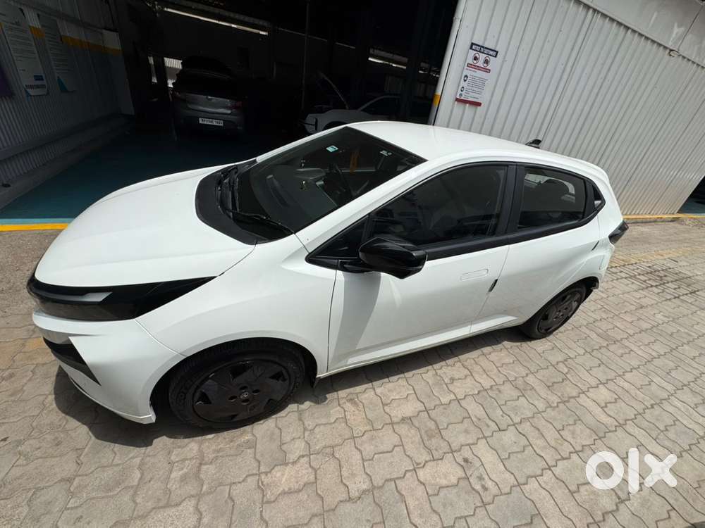 Tata Altroz 2026 Petrol