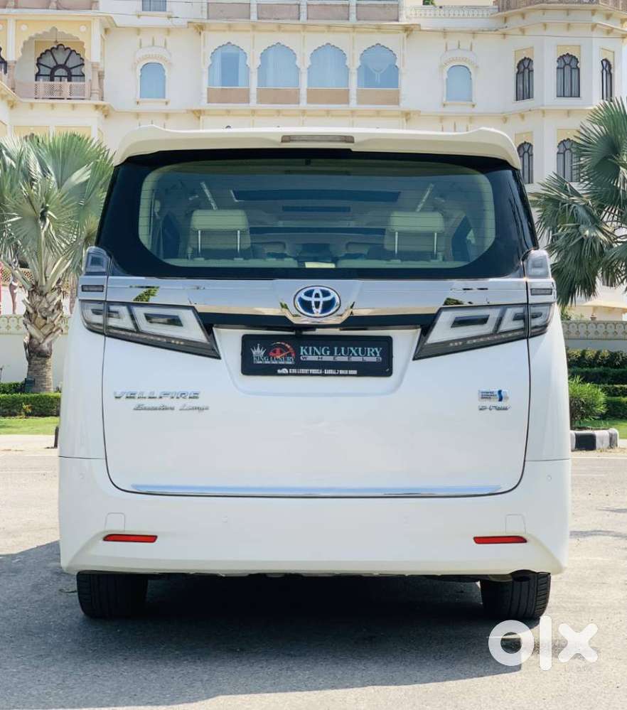 Toyota Vellfire Vip &ndash; Executive Lounge, 2023, Petrol