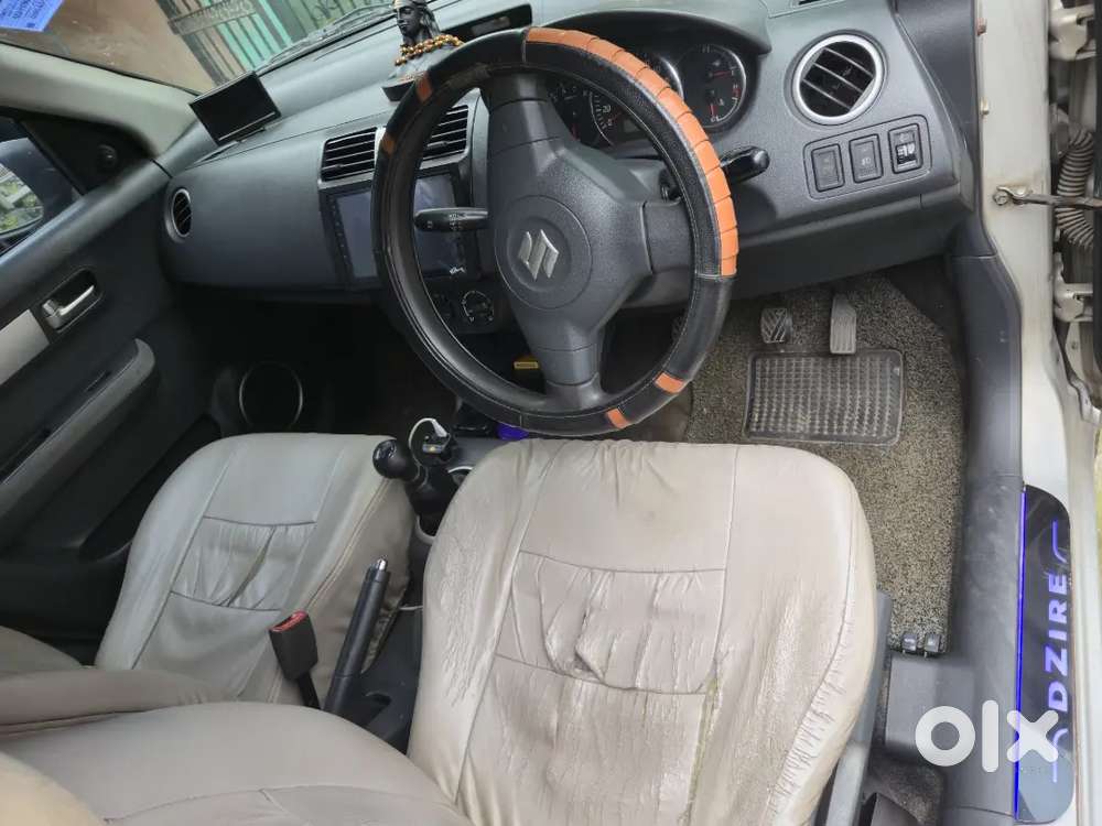 Maruti Suzuki Dzire 2010 Petrol 72500 Km Driven
