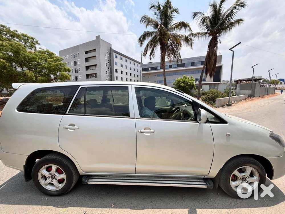 Toyota Innova 2009 Diesel Well Maintained