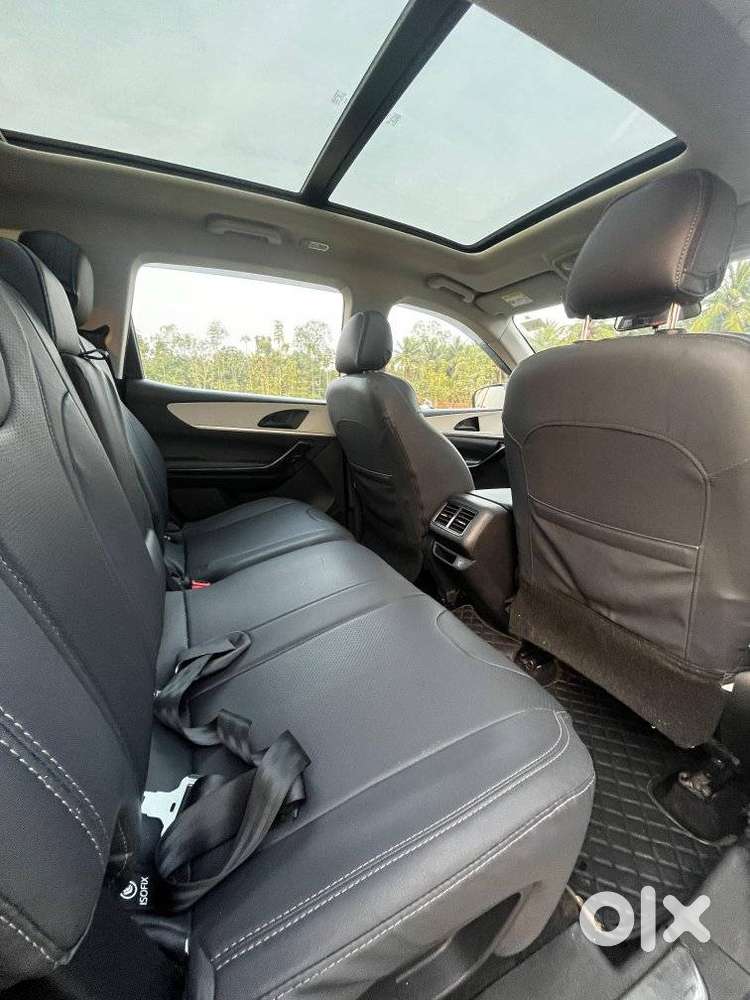 Mahindra Xuv700 2.2 Ax 5 Diesel Mt 7 Str, 2023, Diesel