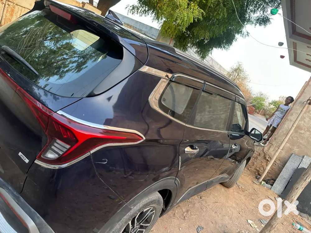 Kia Carens 2023 Diesel 520000 Km Driven
