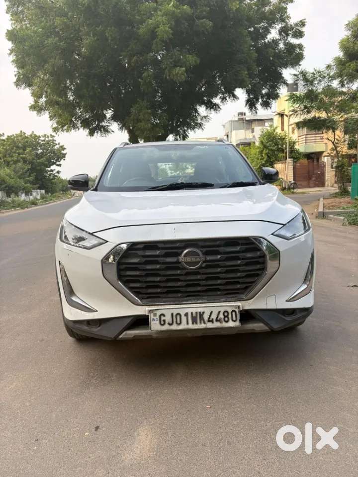 Nissan Magnite 1.0 Xv, 2022, Petrol