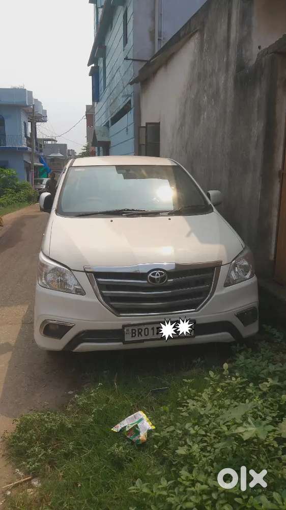 Toyota Innova 2016