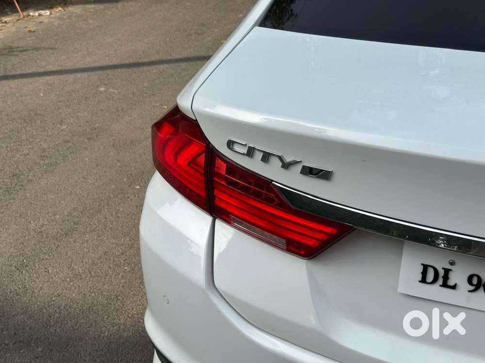 Honda City V Mt Sunroof, 2021, Petrol