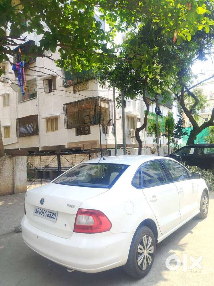 Skoda Rapid 1.6 Mpi Ambition, 2013, Diesel