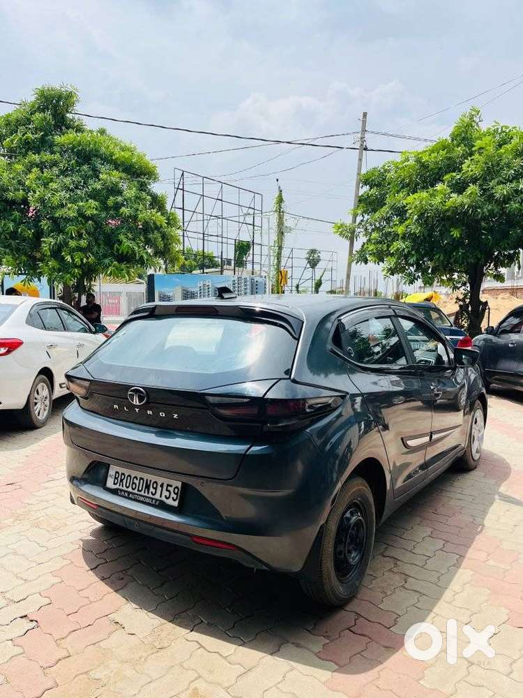 Tata Altroz 1.2 Xt Luxe Petrol, 2024, Petrol