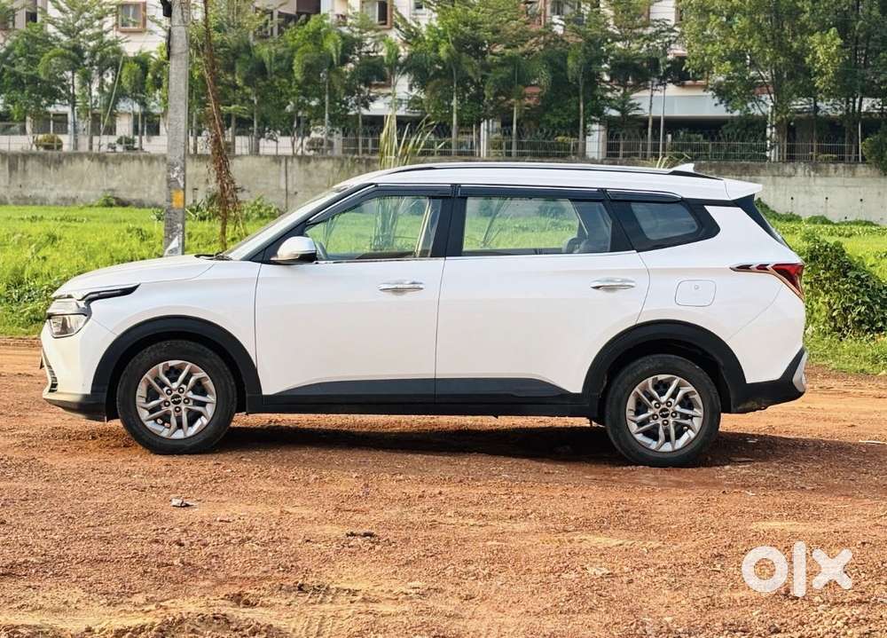 Kia Carens 1.5 Prestige Plus 7 Str Imt, 2023, Petrol