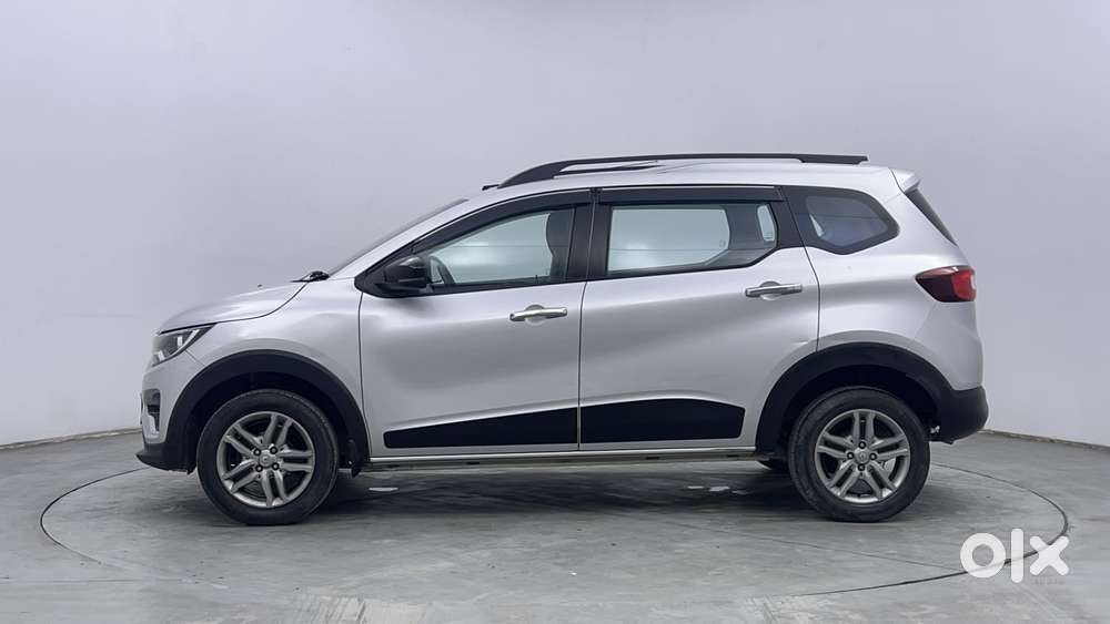Renault Triber Rxz Easy-r Amt, 2022, Petrol