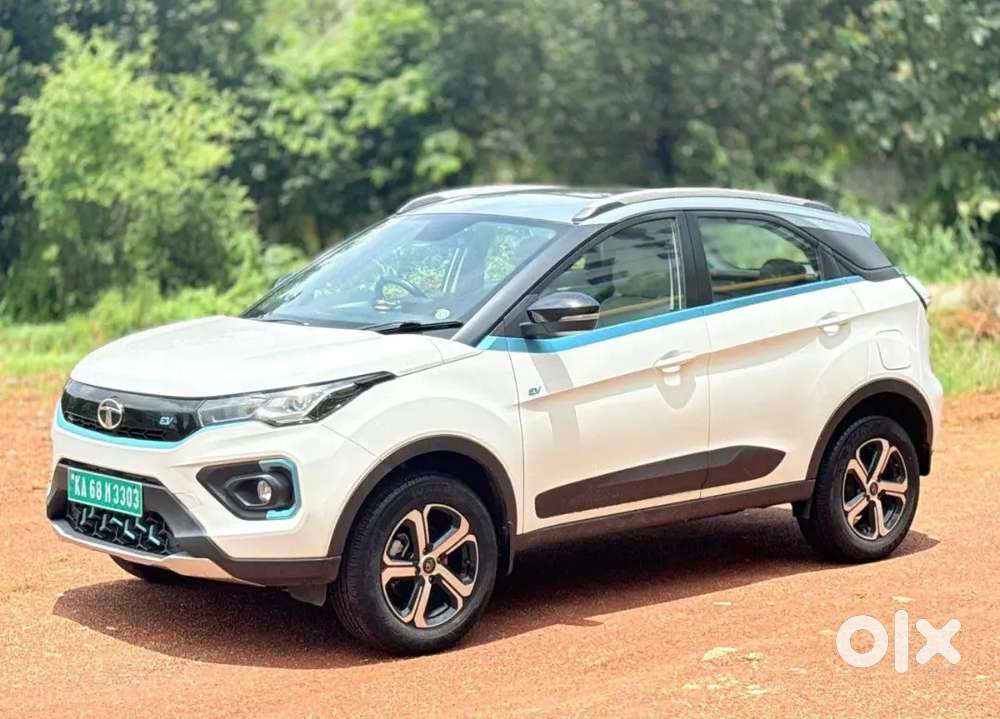Tata Nexon Xz Plus Lux With Sunroof