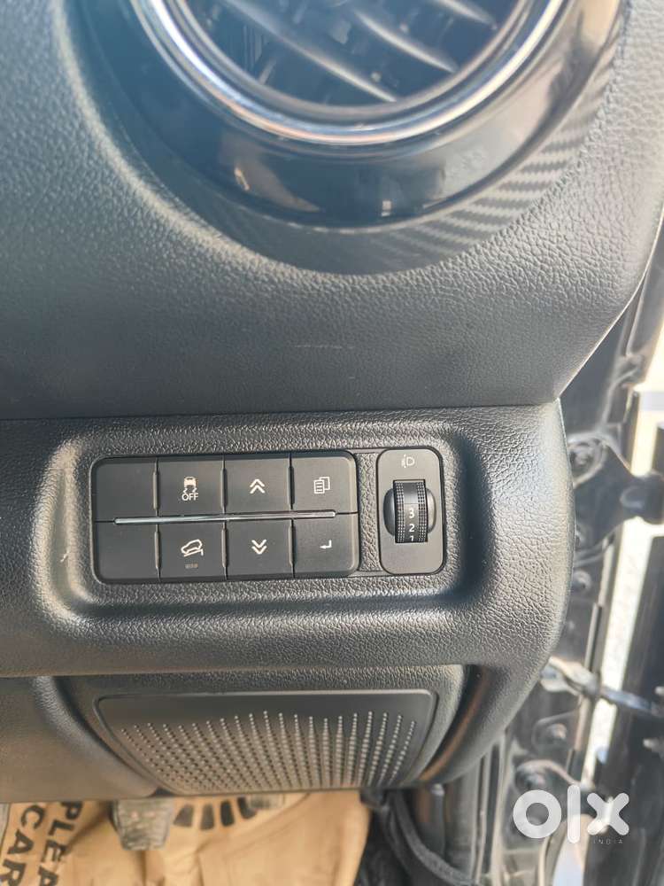 Mahindra Thar Lx D 4wd At, 2022, Petrol