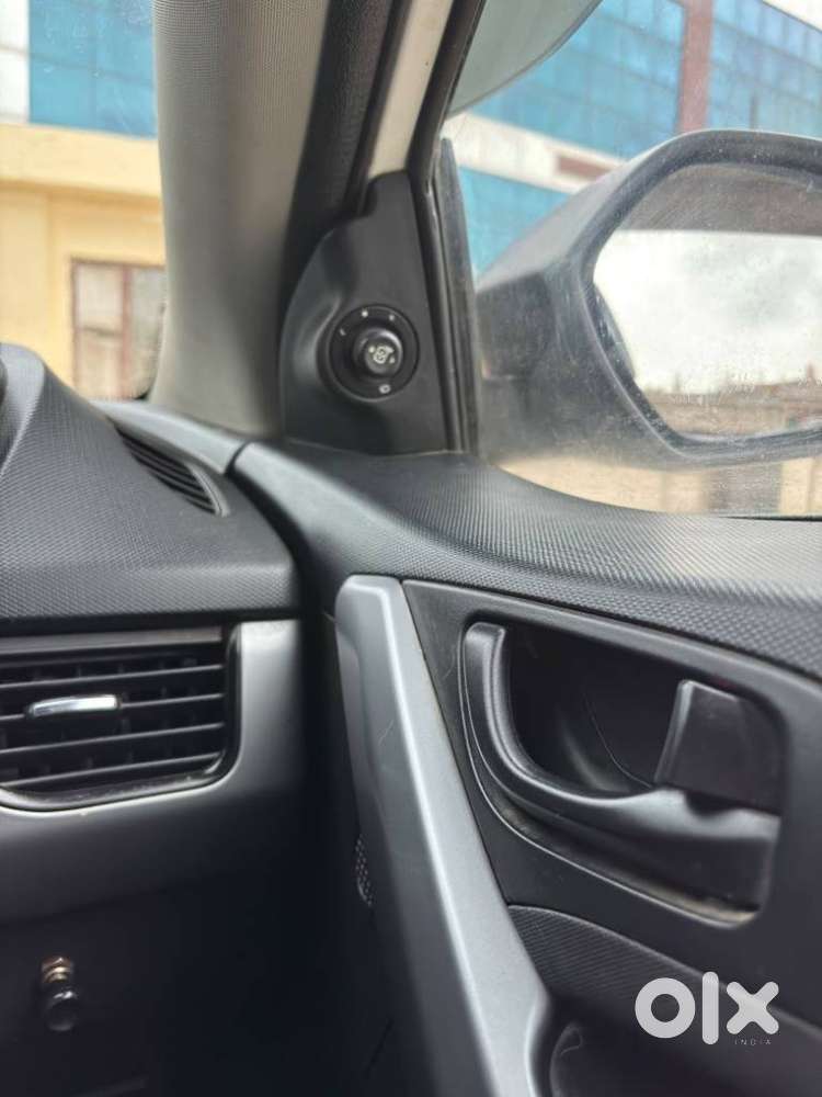 Tata Nexon 1.2 Revotron Xm (s), 2023, Petrol