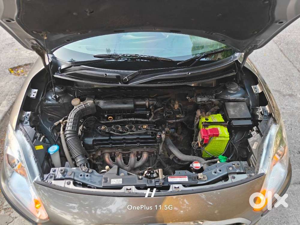 Maruti Suzuki Swift Dzire Vxi(o) Mt, 2019, Petrol
