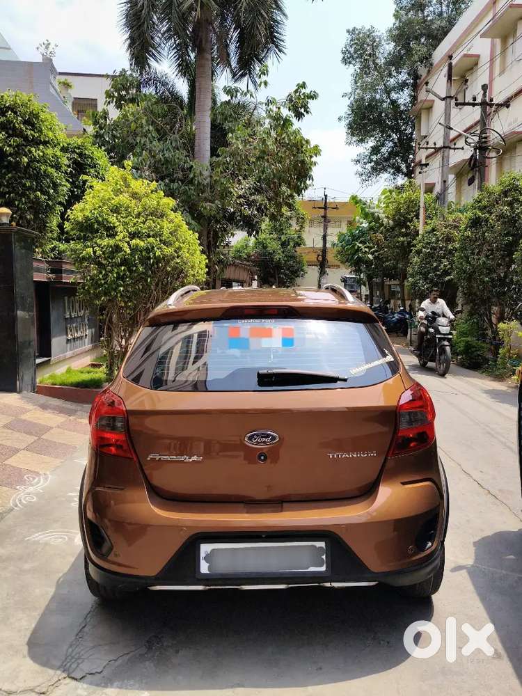 Ford Freestyle 2021 Petrol 80000 Km Driven