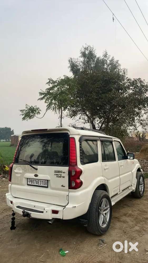Mahindra Scorpio 2012 Diesel Good Condition  4wd Top Model