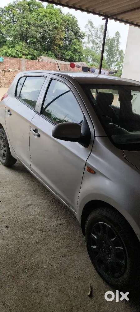 Hyundai I20 2012 Diesel 100000 Km Driven