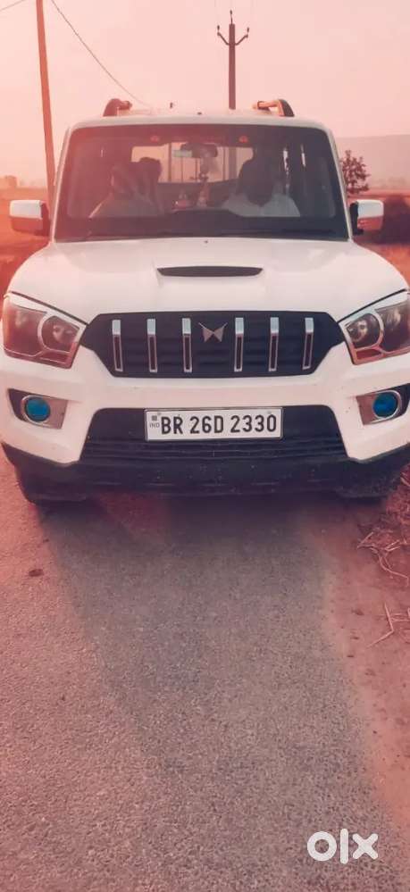Mahindra Scorpio 2.5 Diesel 2015