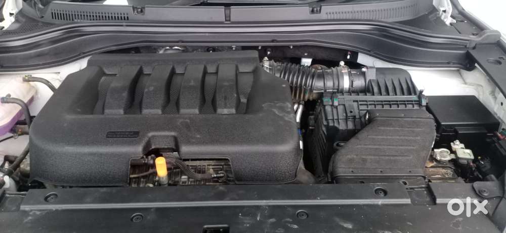 Mahindra Xuv700 2.0 Ax 7 Petrol At Luxury Pack Str, 2024, Petrol