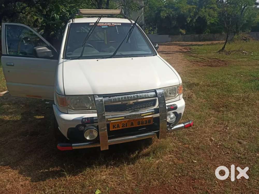 Chevrolet Tavera 2013