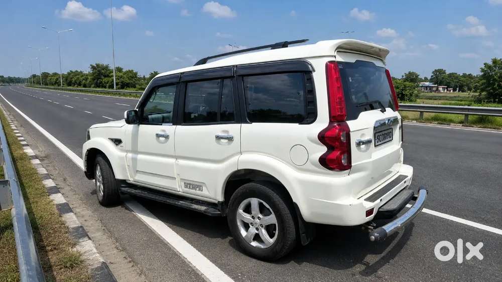 Mahindra Scorpio 2022 Diesel Well Maintained