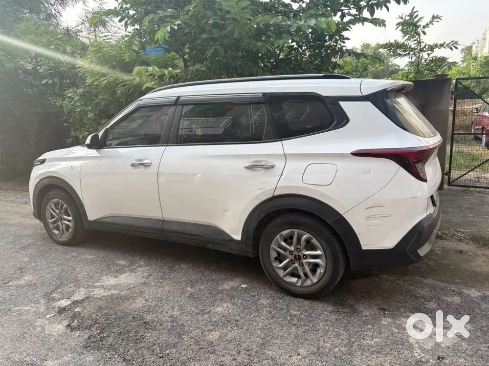 Kia Carens Diesel Premium 1.5 2024 Automatic