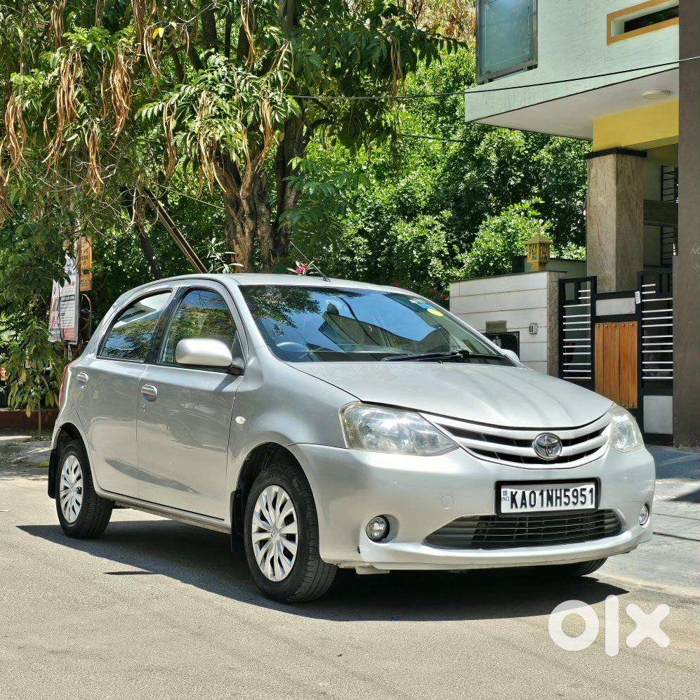 Toyota Etios Liva 2011-2012 G, 2011, Petrol