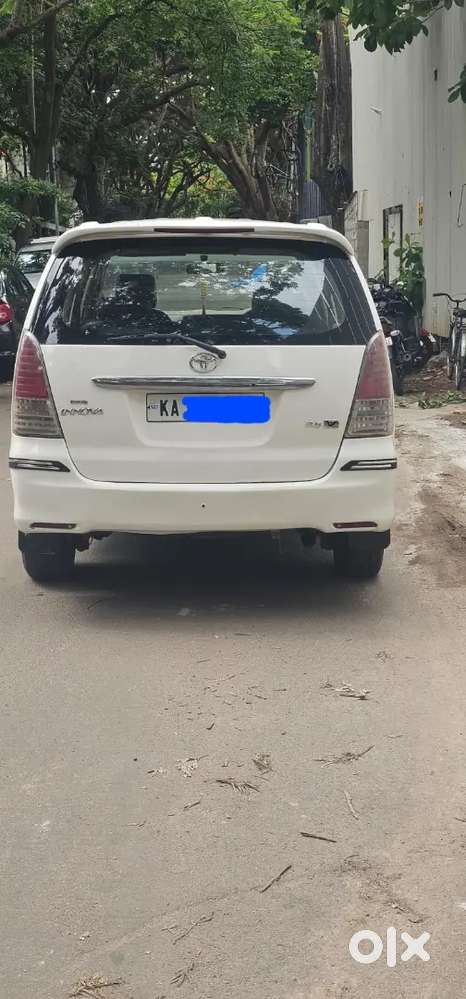 Toyota Innova 2006 Diesel Well Maintained