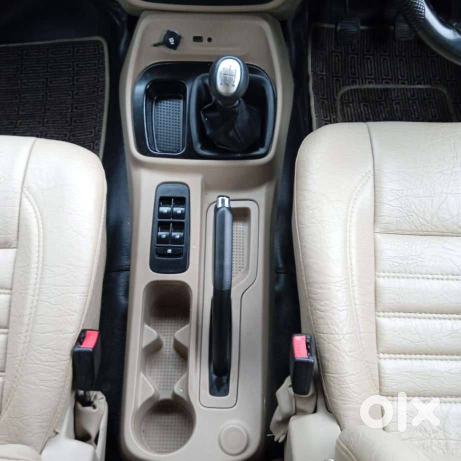 Mahindra Tuv 300 T8, 2020, Diesel