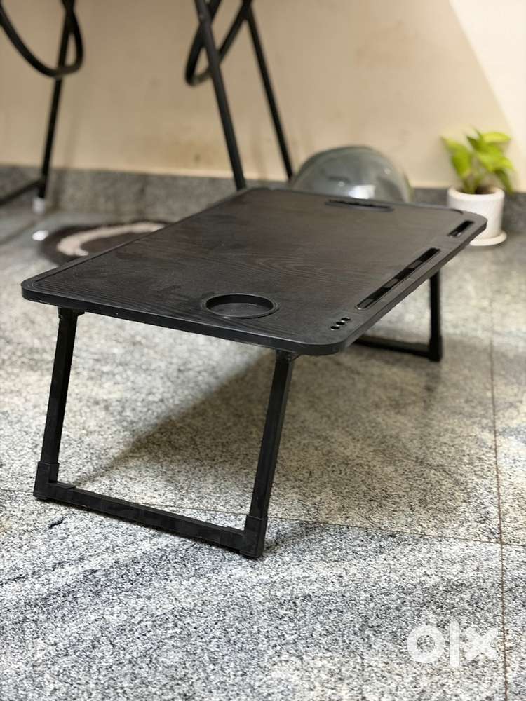 Brand New Foldable Laptop Desk / Bed Table for sale !!!