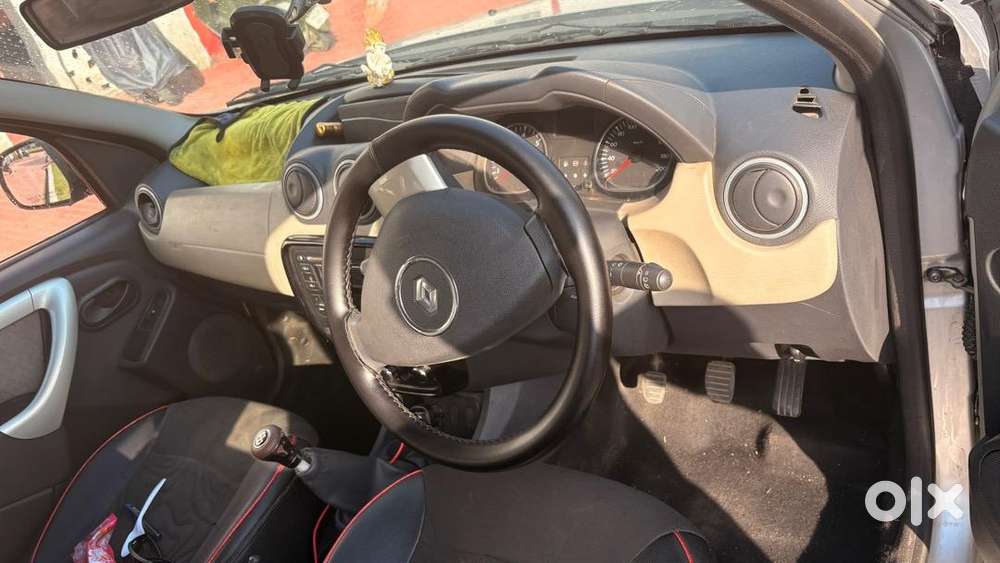 Renault Duster 2014 Petrol 81000 Km Driven